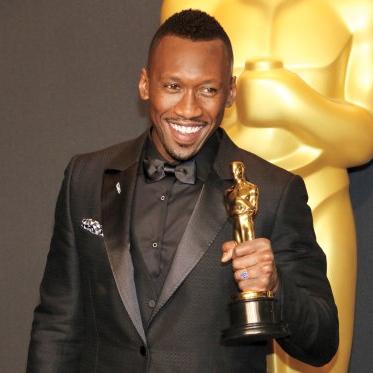 Mahershala Ali with an Emmy